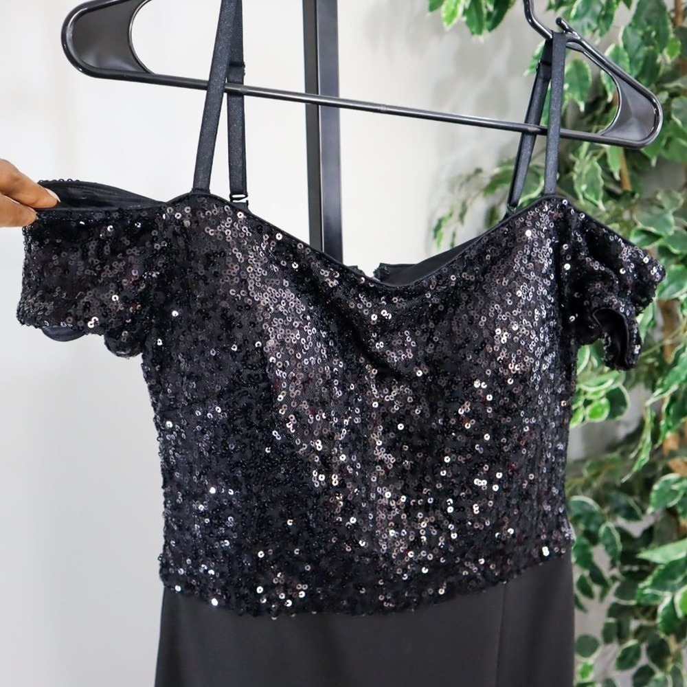 Guess Off the Shoulder Black Sequin Evening Dress with Ruffle Size 4 - Picture 3 of 9